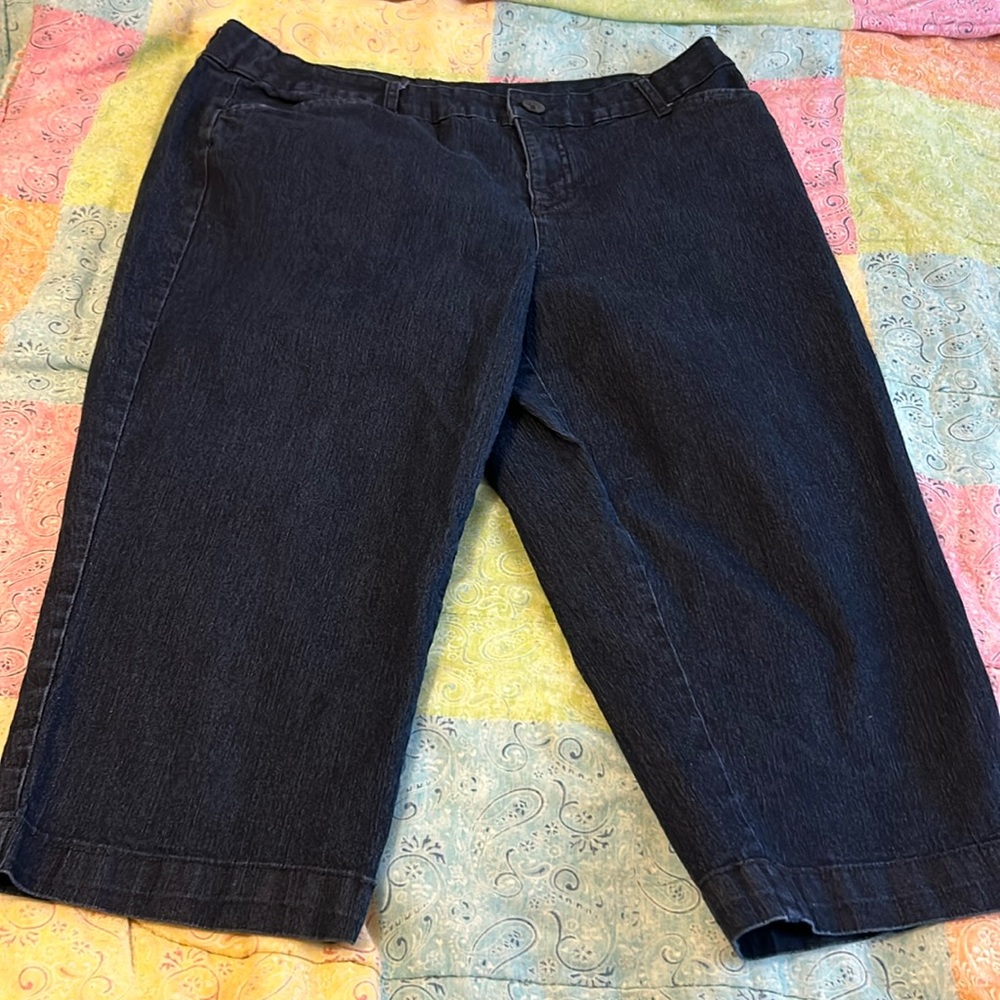 St. John’s Bay Capri Size 14 Ladies Womens